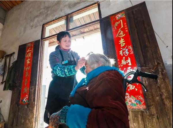 在上海老年人口总量最大的地方,“浦东样板”这样满足市民养老需求