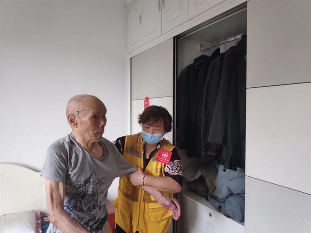 武汉建设“家庭养老床位”，照护失能老人和高龄老人