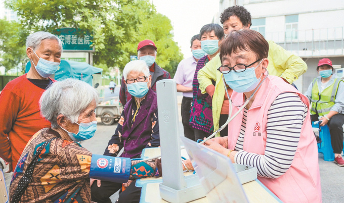 江苏出台提升居家养老服务能力三年行动方案 南京西善桥街道率先建立暖心助餐点