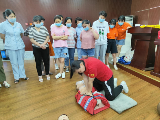 义乌市开展养老护理员应急救护培训