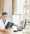 股骨颈骨折病人正确的护理方法是什么
