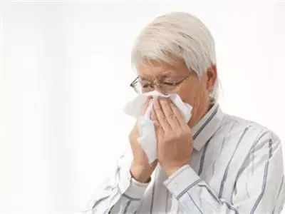 老年人感冒是大病要引起重视
