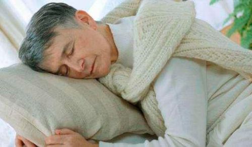 哪引起因素会影响老年人的睡眠